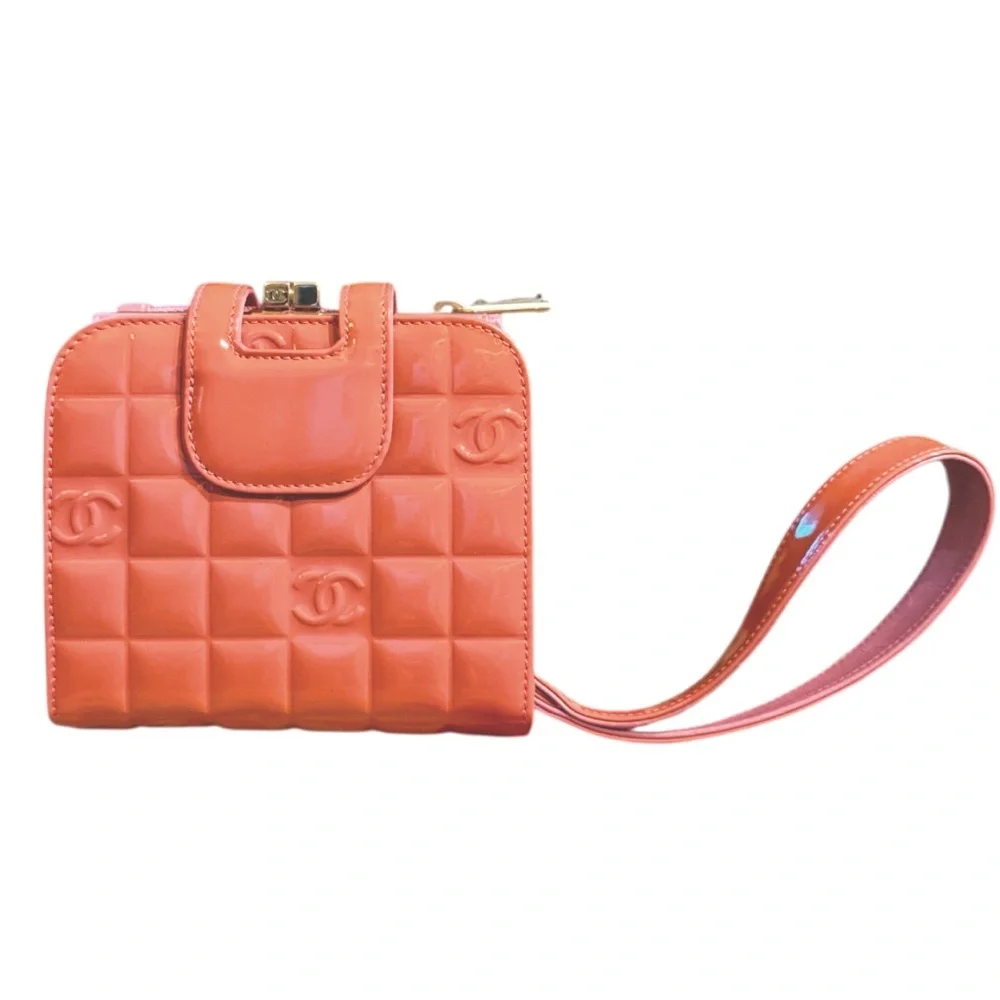 Rare CHANEL Luxurious Pink Quilted CC Patent Leather Bag Wristlet Vtg ⭐️⭐️⭐️⭐️⭐️